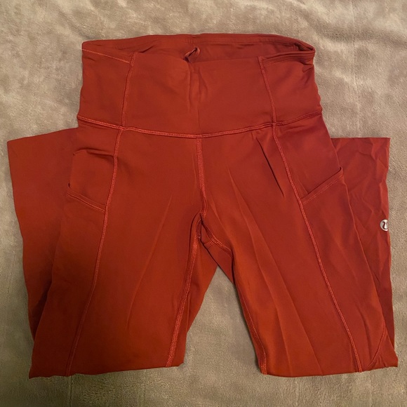 Lululemon Fast and Free Crop Leggings - Picture 2 of 3